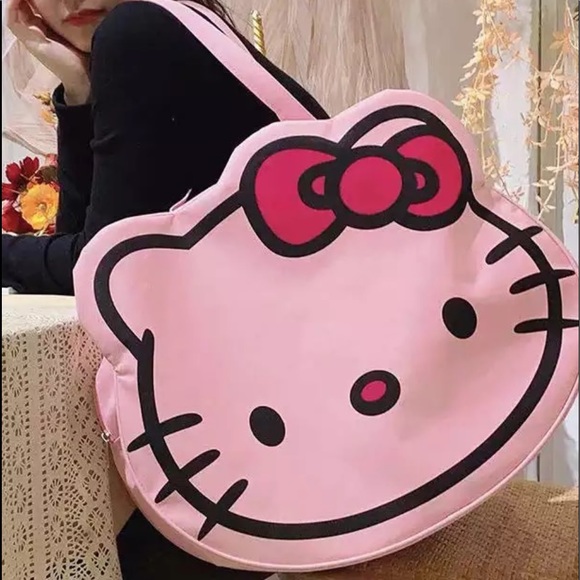 ONE LEFT!! Hello Kitty tote bags - Picture 4 of 13